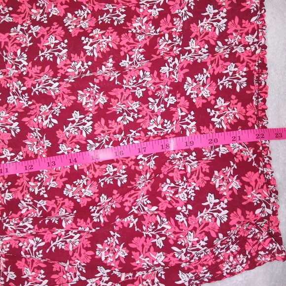 Express Red and White Floral Top - Picture 12 of 16